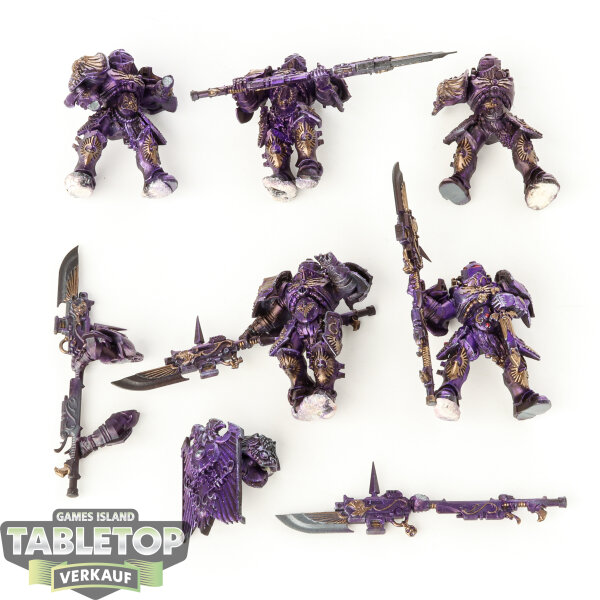 Adeptus Custodes - 5x Custodian Guard Squad - teilweise bemalt