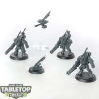 Tau Empire - 3 x Stealth Battlesuits - grundiert