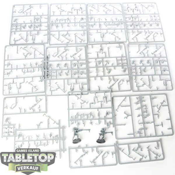 Tau Empire - 16x Kroot Carnivores Klassisch - teilweise gebaut