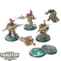 Adeptus Custodes - 5x Custodian Guard Squad - teilweise...