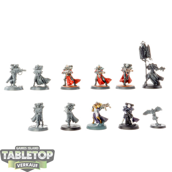 Adepta Sororitas - 10x Battle Sisters Squad - teilweise bemalt