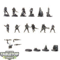 Astra Militarum - 10 x Cadian Shock Troops - teilweise...