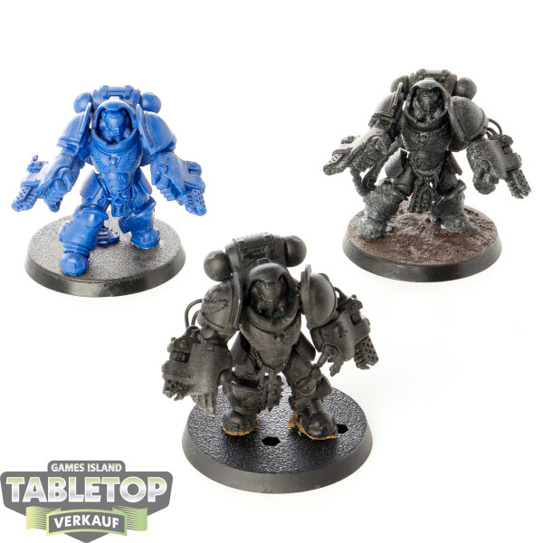 Space Marines - 3 x Primaris Aggressors - teilweise bemalt