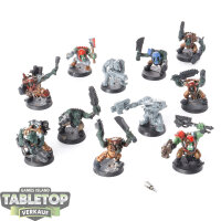 Orks - 11x Ork Boyz - teilweise bemalt