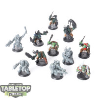 Orks - 11x Ork Boyz - teilweise bemalt