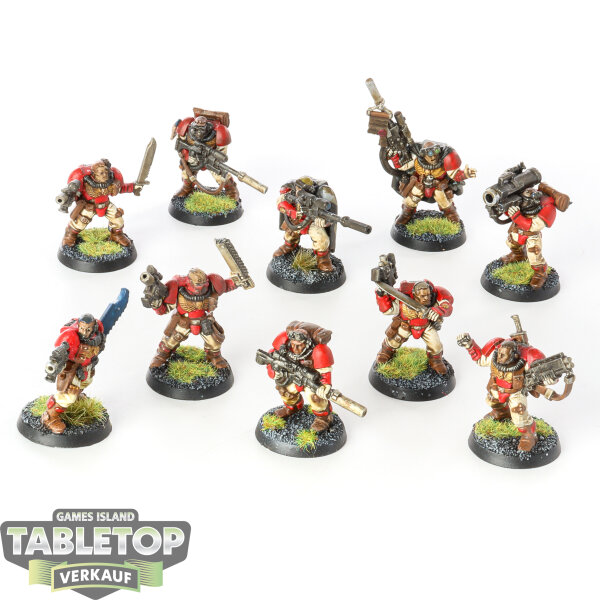 Space Marines - 10 Scout Squad - bemalt