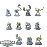 Orks - 11x Ork Boyz - teilweise bemalt