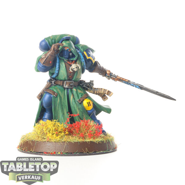 Space Marines - Librarian in Phobos Armour - bemalt