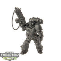 Space Marines - Primaris Lieutenant - grundiert