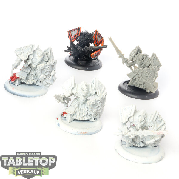 Protectorate of Menoth - 5x Exemplar Cinerators - teilweise bemalt