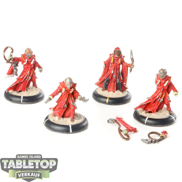 Skorne - 4x Paingiver Beast Handlers Unit - bemalt