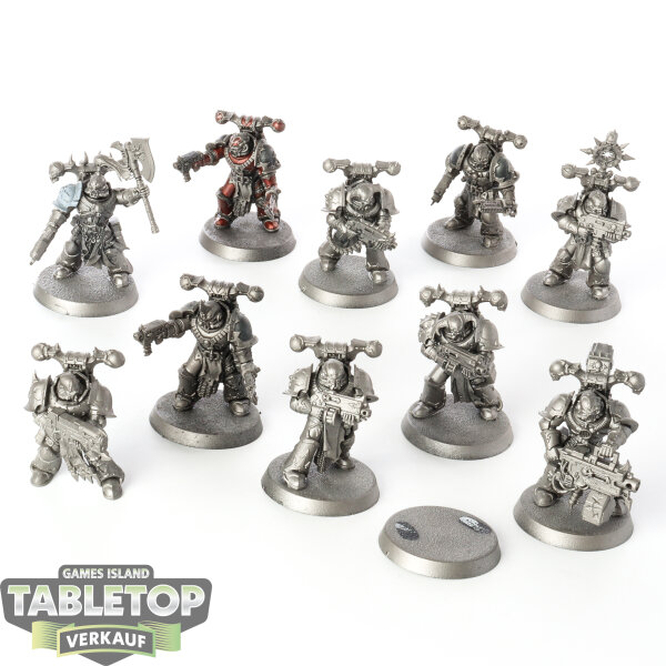 Chaos Space Marines - 10 Chaos Space Marines - teilweise bemalt