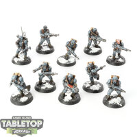 Astra Militarum - 10 x Cadian Shock Troops - bemalt