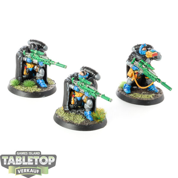 Space Marines - 3 Eliminators - bemalt