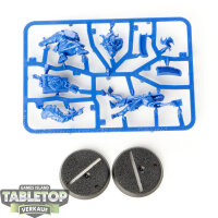 Blood Bowl - Elf and Dwarf Biased Referees - im Gussrahmen