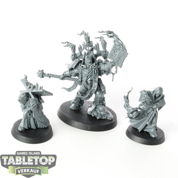 Chaos Space Marines - 3 Dark Apostle - unbemalt
