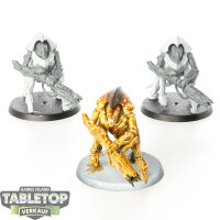 Tyraniden - 3 x Hive Guard - teilweise bemalt