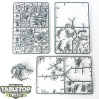 Skaven - 3 x Stormfiends - teilweise gebaut