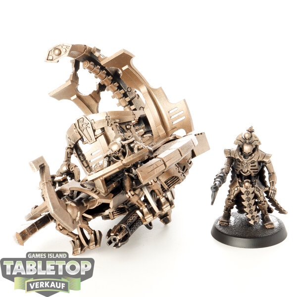 Necrons - Annihilation Barge - grundiert
