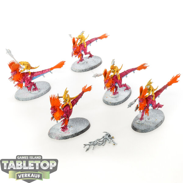Seraphon - 5 Raptadon Chargers - bemalt