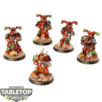 Chaos Space Marines - 5 Chaos Space Marines - bemalt