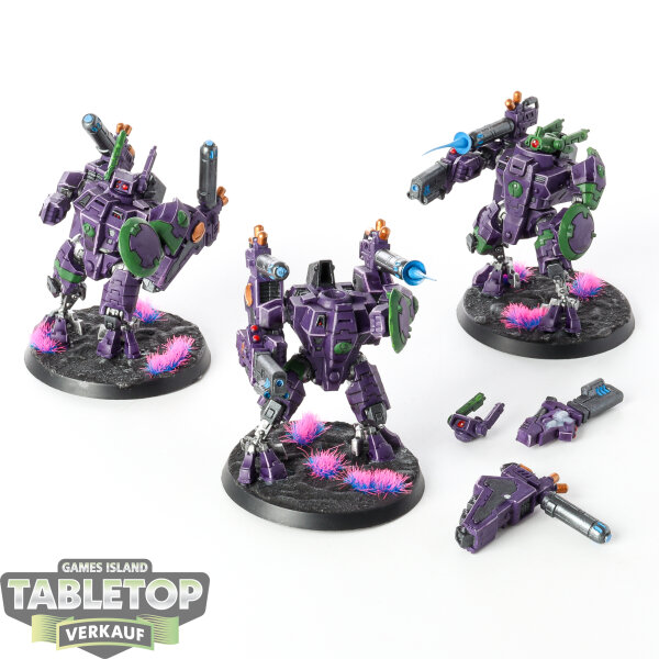 Tau Empire - XV8 Crisis Battlesuit Team - bemalt