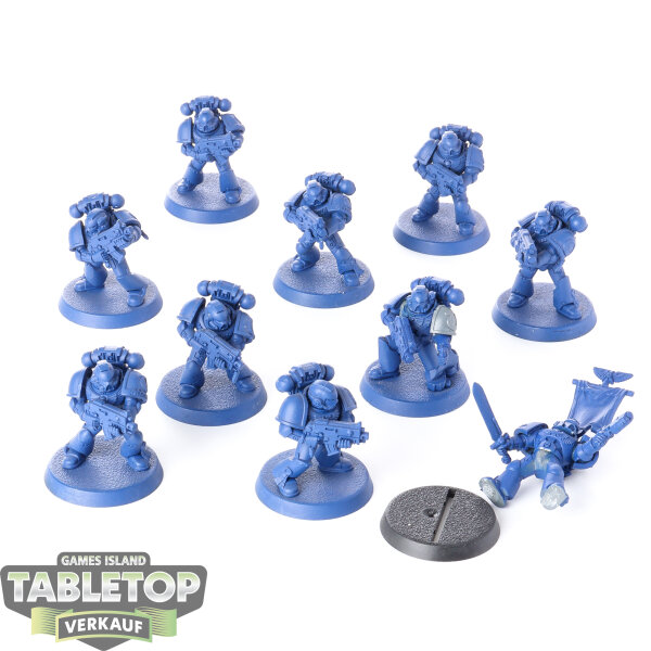 Ultramarines - 10x Tactical Squad - teilweise bemalt