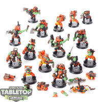 Orks - 15 Ork Boyz - bemalt