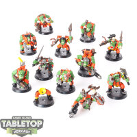 Orks - 11 Ork Boyz - bemalt