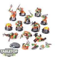 Orks - 11 Ork Boyz - bemalt