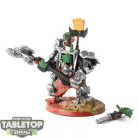 Orks - Warboss in Mega Armour - teilweise bemalt