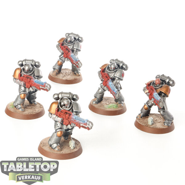 Space Marines - 5 x Primaris Hellblasters - bemalt