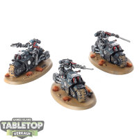 Black Templars - 3 Outriders - bemalt