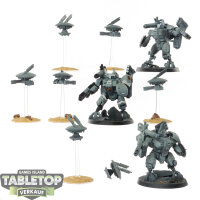 Tau Empire - 3 x XV8 Crisis Battlesuit Team - bemalt