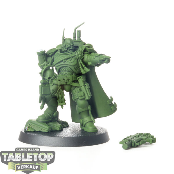 Space Marines - Captain in Phobos Armour - grundiert