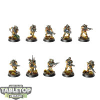 Astra Militarum - 10 x Cadian Shock Troops - bemalt