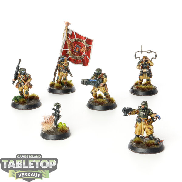 Astra Militarum - 5 x Cadian Command Squad - bemalt