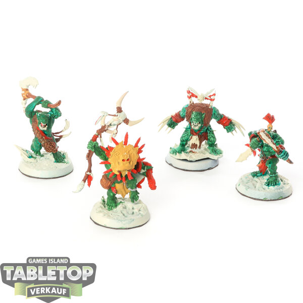 Orruk Warclans - 4 Hedkrakkas Madmob - teilweise bemalt