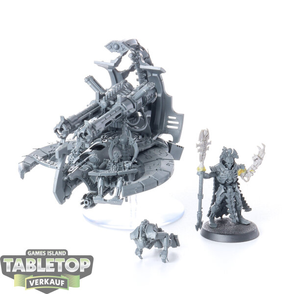Necrons - Annihilation Barge - unbemalt