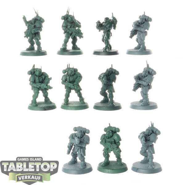 Space Marines - 11 Primaris Infiltrators - grundiert
