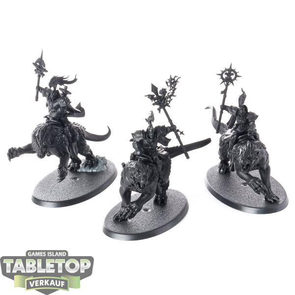 Stormcast Eternals - 3 Evocators on Celestial Dracolines - grundiert