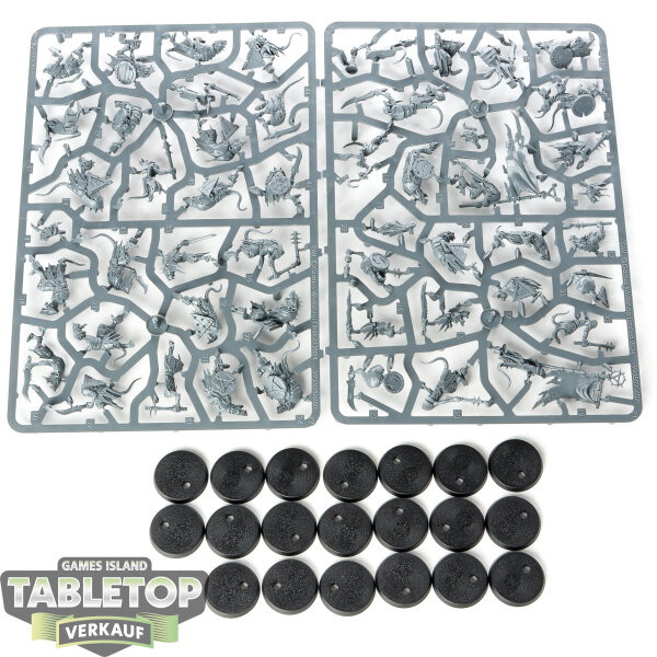 Skaven - 20x Clanrats - im Gussrahmen