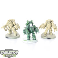 Space Marines - 3 Primaris Aggressors - teilweise bemalt
