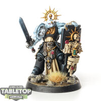 Space Marines - Captain with Relic Shield - bemalt