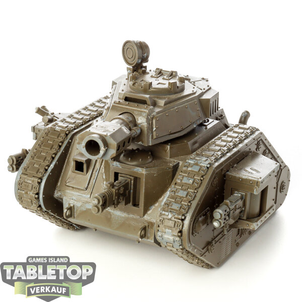 Astra Militarum - Leman Russ Battle Tank - grundiert