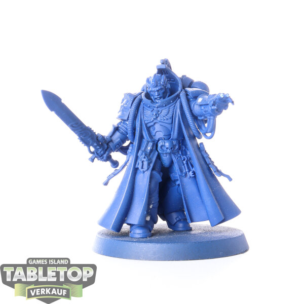 Space Marines - Primaris Librarian - grundiert