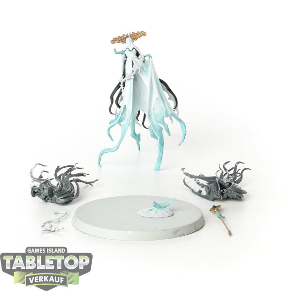 Nighthaunt - Lady Olynder, Mortarch of Grief - bemalt
