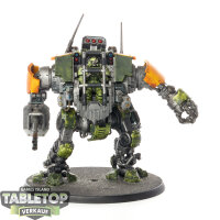 Space Marines - Invictor Tactical Warsuit - bemalt