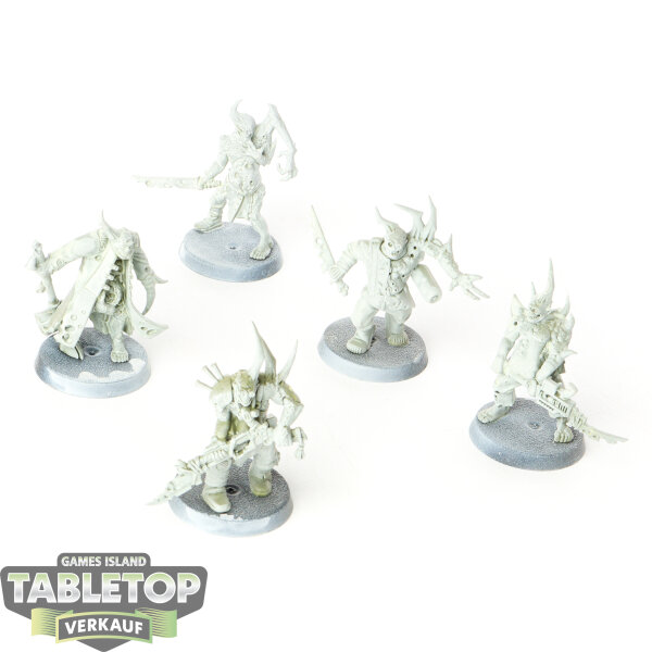 Death Guard - 5 Poxwalkers - grundiert