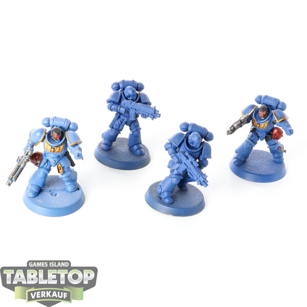 Space Marines - 4 Intersessors - teilweise bemalt